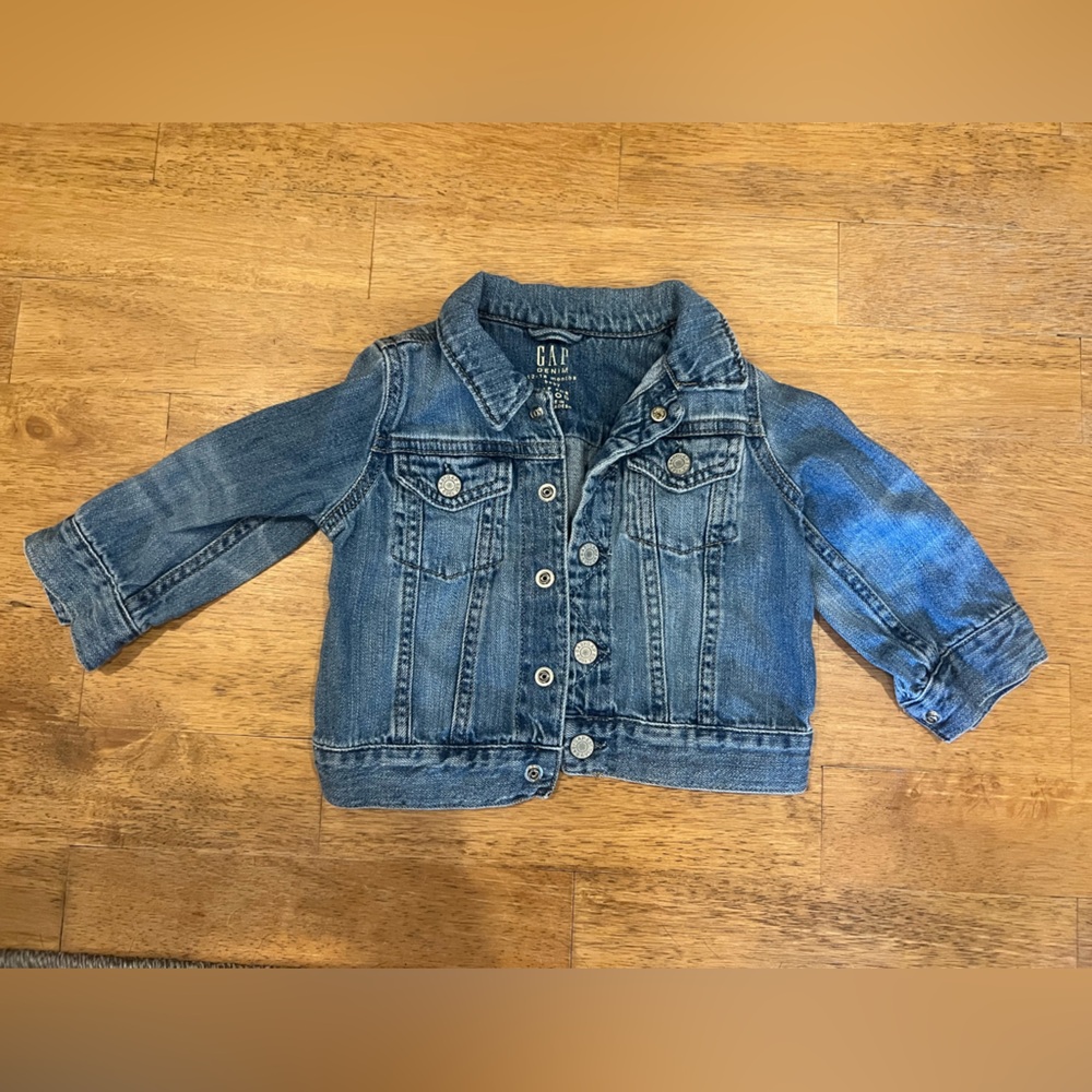 GAP Blue Jean Jacket Classic Denim Style